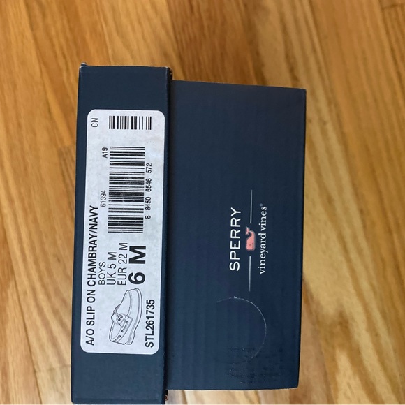 Sperry, Vineyard Vines Colab boat shoes - Picture 3 of 3